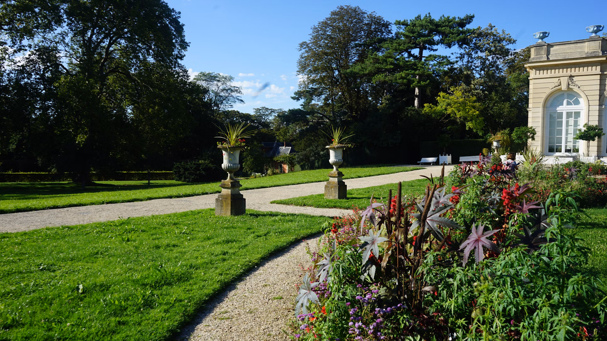 Exclusive maintained landscape design for luxury Red Deer homes